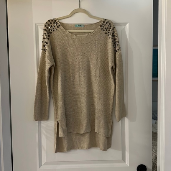 Karlie Sweaters - Karlie studded sweater M/L tan